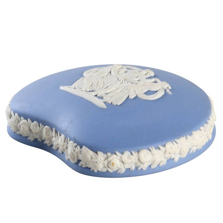 Cream Color on Lavender (Pale Blue) Jasperware Lid for Bean Box