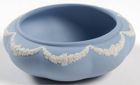 Cream Color on Lavender (Pale Blue) Jasperware 3" Scalloped Box-No Lid