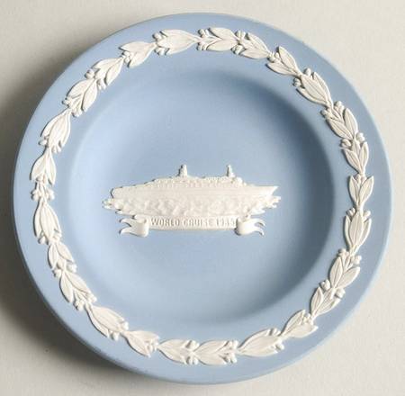 Cream Color on Lavender (Pale Blue) Jasperware 4" Round Tray