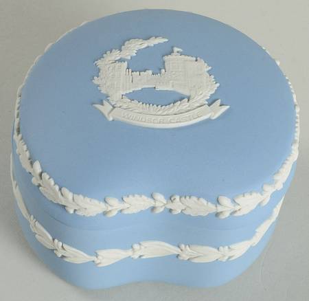 Cream Color on Lavender (Pale Blue) Jasperware Bean Box & Lid