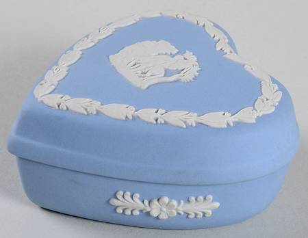Cream Color on Lavender (Pale Blue) Jasperware 2" Heart Shape Box & Lid