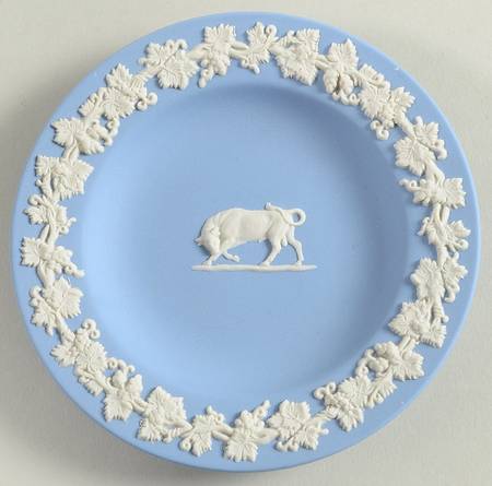 Cream Color on Lavender (Pale Blue) Jasperware 4" Zodiac Taurus Round Tray