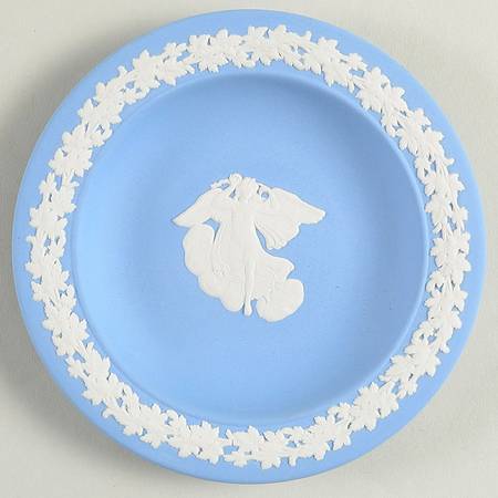 Cream Color on Lavender (Pale Blue) Jasperware 4" Round Tray
