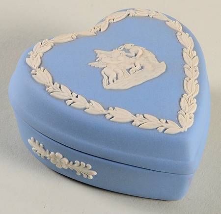 Cream Color on Lavender (Pale Blue) Jasperware 2" Heart Shape Box & Lid