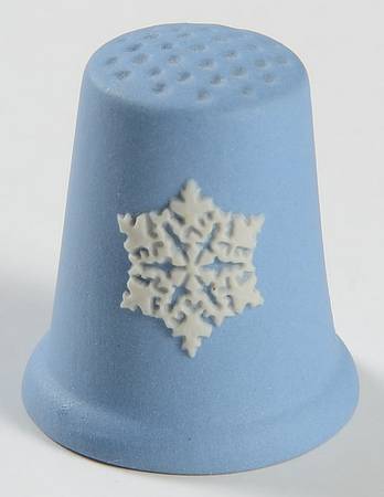 Cream Color on Lavender (Pale Blue) Jasperware Thimble