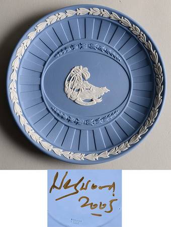 Cream Color on Lavender (Pale Blue) Jasperware Pallas Plate