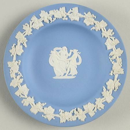 Cream Color on Lavender (Pale Blue) Jasperware 4" Round Tray