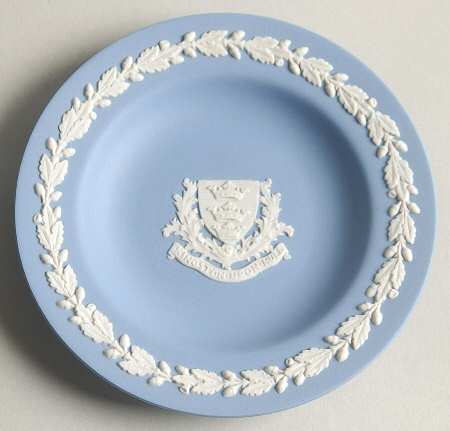 Cream Color on Lavender (Pale Blue) Jasperware Round Landmark Tray