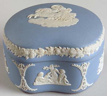 Cream Color on Lavender (Pale Blue) Jasperware Bean Box & Lid