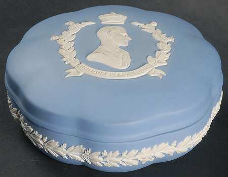 Queen Elizabeth II on Lavender Jasperware Large Scalloped Candy Box & Lid