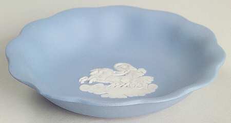 Cream Color on Lavender (Pale Blue) Jasperware Round Scalloped Compotier
