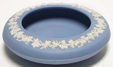 Cream Color on Lavender (Pale Blue) Jasperware Incurved Bowl