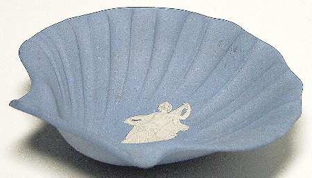 Cream Color on Lavender (Pale Blue) Jasperware 5" Shell Shaped Bowl