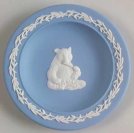 Cream Color on Lavender (Pale Blue) Jasperware Animal Round Tray