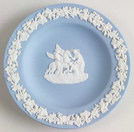 Cream Color on Lavender (Pale Blue) Jasperware 4" Round Tray