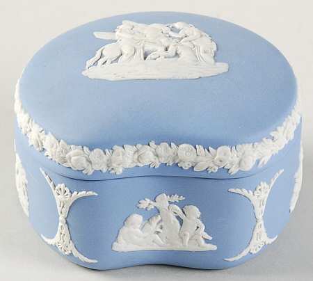 Cream Color on Lavender (Pale Blue) Jasperware Bean Box & Lid
