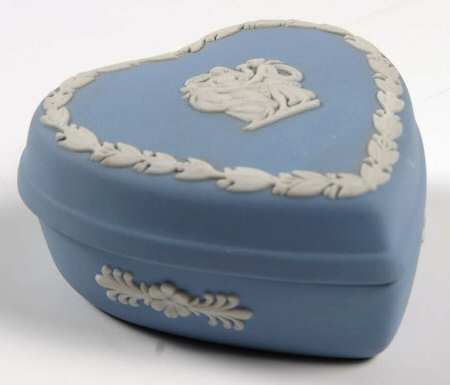 Cream Color on Lavender (Pale Blue) Jasperware 2" Heart Shape Box & Lid