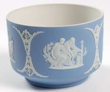 Cream Color on Lavender (Pale Blue) Jasperware 4" Round Bon Bon No Lid