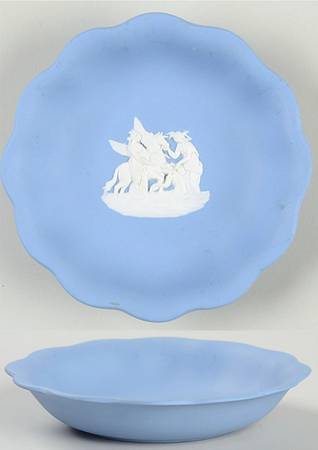 Cream Color on Lavender (Pale Blue) Jasperware Round Scalloped Compotier