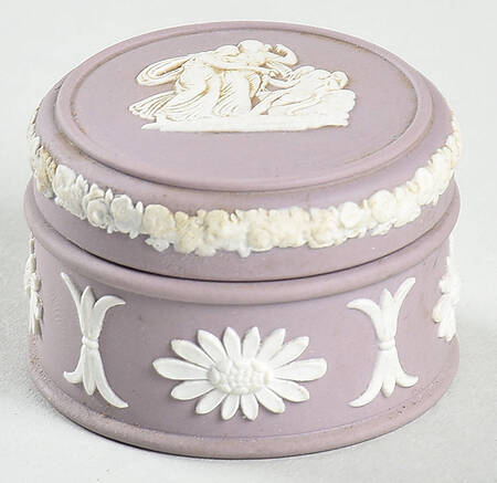 Cream Color on Lilac Jasperware Box-Round/Miniature