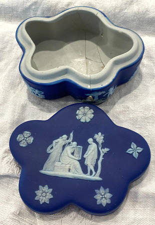 Cream Color on Wedgwood Blue Jasperware Pentefoil Box & Lid