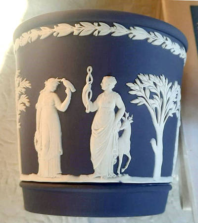 Cream Color on Wedgwood Blue Jasperware 3" Brewster Jardiniere