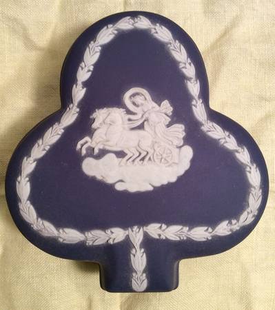 Cream Color on Wedgwood Blue Jasperware Club Shape Box & Lid