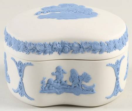Lavender (Pale Blue) on Cream Color Jasperware Bean Box & Lid