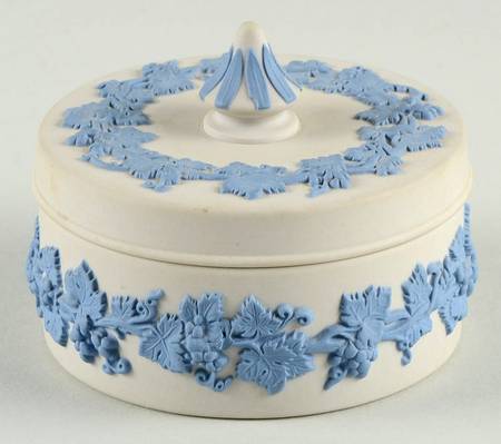 Lavender (Pale Blue) on Cream Color Jasperware Small Spiked Knob Box