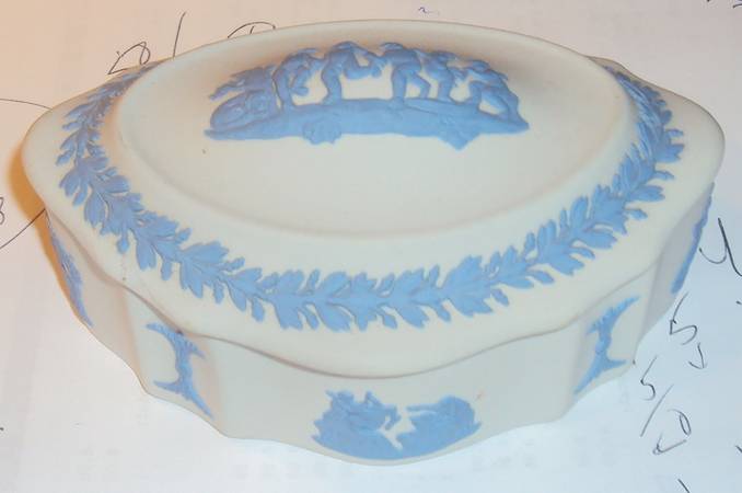 Lavender (Pale Blue) on Cream Color Jasperware Silver/Candy Box & Lid