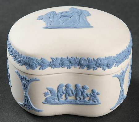 Lavender (Pale Blue) on Cream Color Jasperware Bean Box & Lid