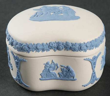 Lavender (Pale Blue) on Cream Color Jasperware Bean Box & Lid