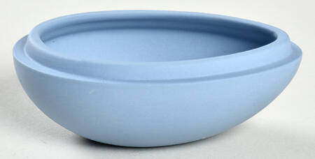 Peter Rabbit on Lavender Jasperware Large Egg Box No Lid