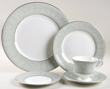 Kenilworth 5 Piece Place Setting