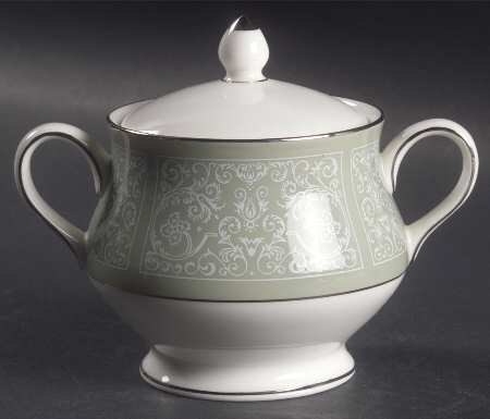 Kenilworth Sugar Bowl & Lid