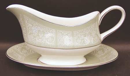Kenilworth Gravy Boat & Underplate