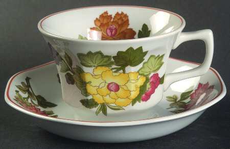Kimono Flat Cup & Saucer Set