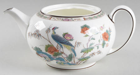 Kutani Crane Teapot No Lid