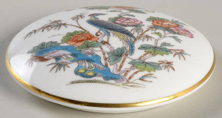 Kutani Crane Lid for 2" Round Box