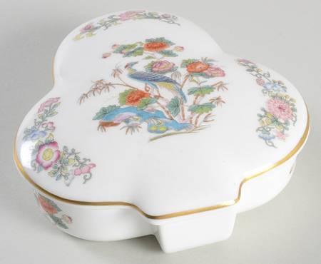 Kutani Crane Club Shape Box & Lid