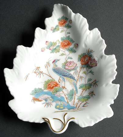 Kutani Crane 7" Leaf Dish