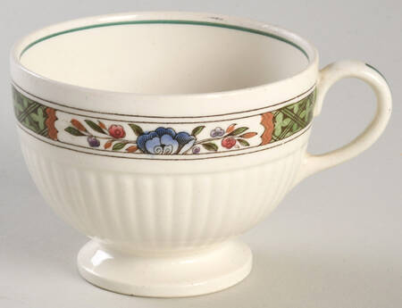 Ku Tani (Edme Shape) Footed Cup