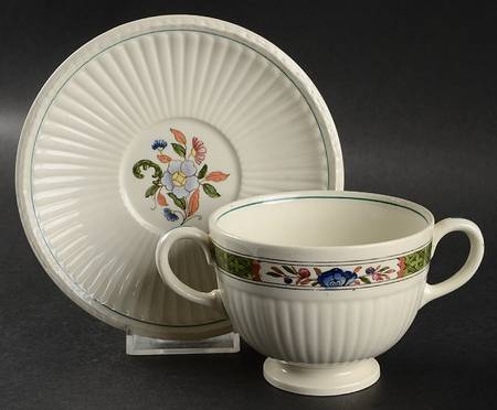 Ku Tani (Edme Shape) Footed Bouillon Cup & Saucer