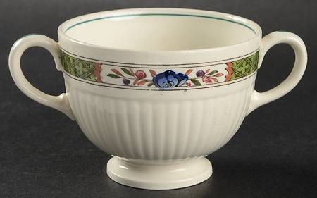 Ku Tani (Edme Shape) Footed Bouillon Cup