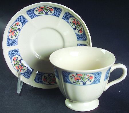 Kyoto Footed Cup & Saucer Set