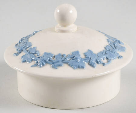 Lavender on Cream Color (Plain) Lid for Teapot