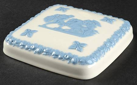 Lavender on Cream Color (Plain) Lid for Square Box