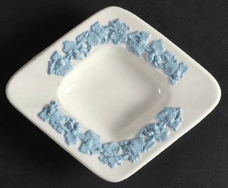 Lavender on Cream Color (Plain) Small Diamond Shape Ashtray