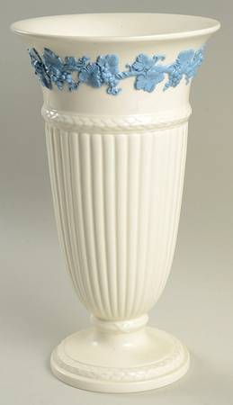 Lavender on Cream Color (Plain) 10" Vase