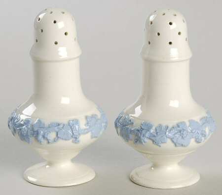 Lavender on Cream Color (Plain) Individual Salt & Pepper Set